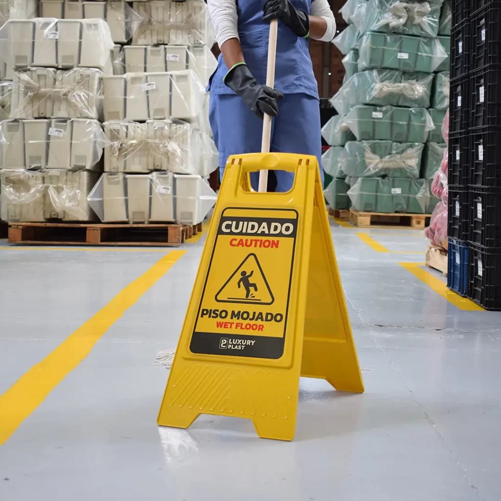 Señalización de Piso Mojado – Letrero Plegable de Seguridad - Muebles Dummi