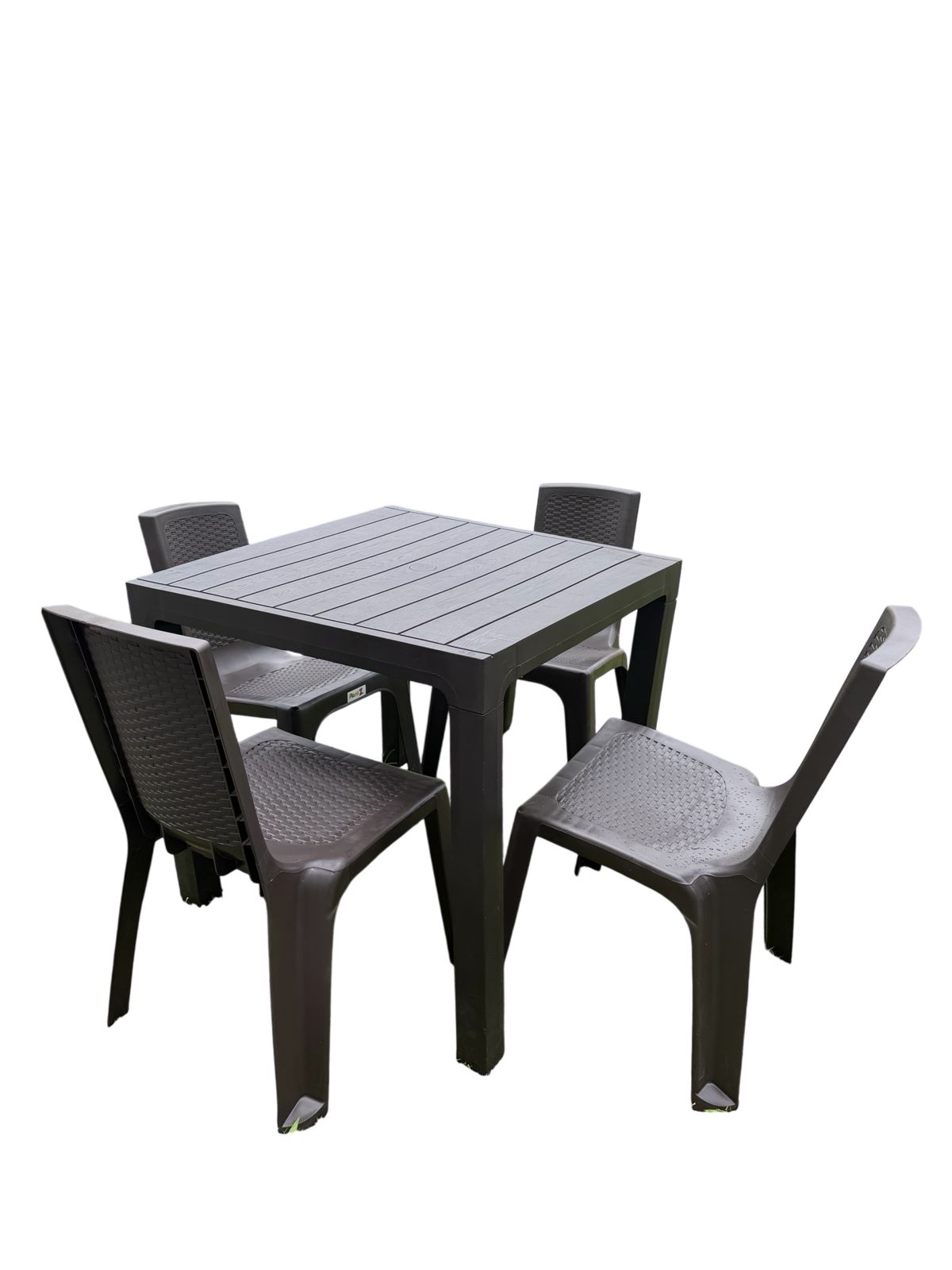 Juego De Comedor Plastico Montana Con Sillas Rattan