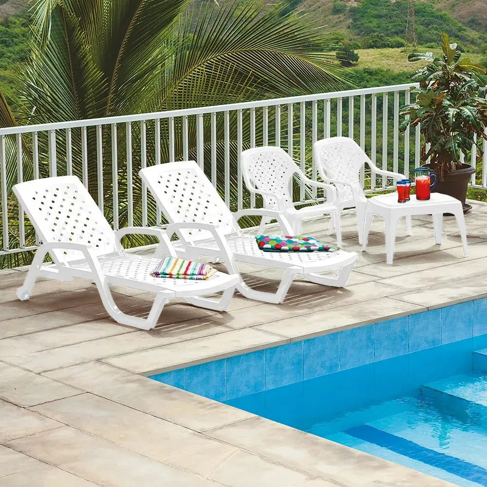 Combo Playero (2 Camas Asoleadoras + 2 Sillas Playeras + 1 Mesa de Centro) - Rimax - Muebles Dummi