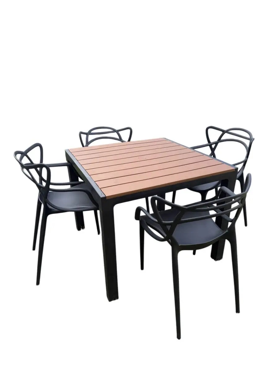Comedor Madeira Con 4 Sillas Dummi Importada - Muebles Dummi