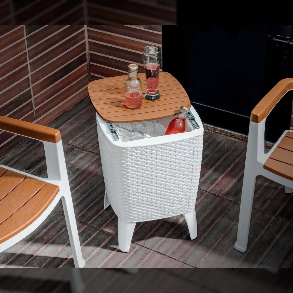Juego - Set Comedor de Balcon - 2 Sillas con Mesa Hielera Cooler - Muebles Dummi