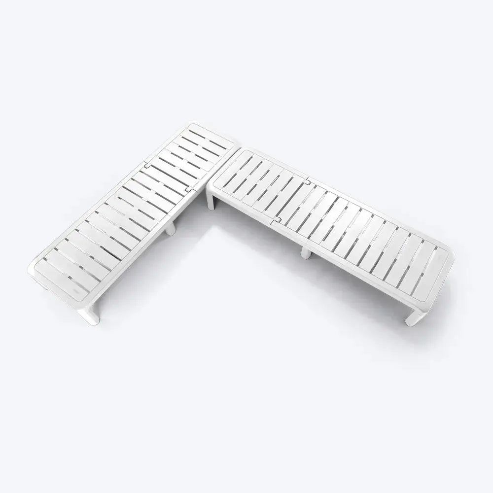 Combo Piscina Gris (2 Camas Asoleadoras + 1 Mesa de Centro Baru) - Muebles Dummi