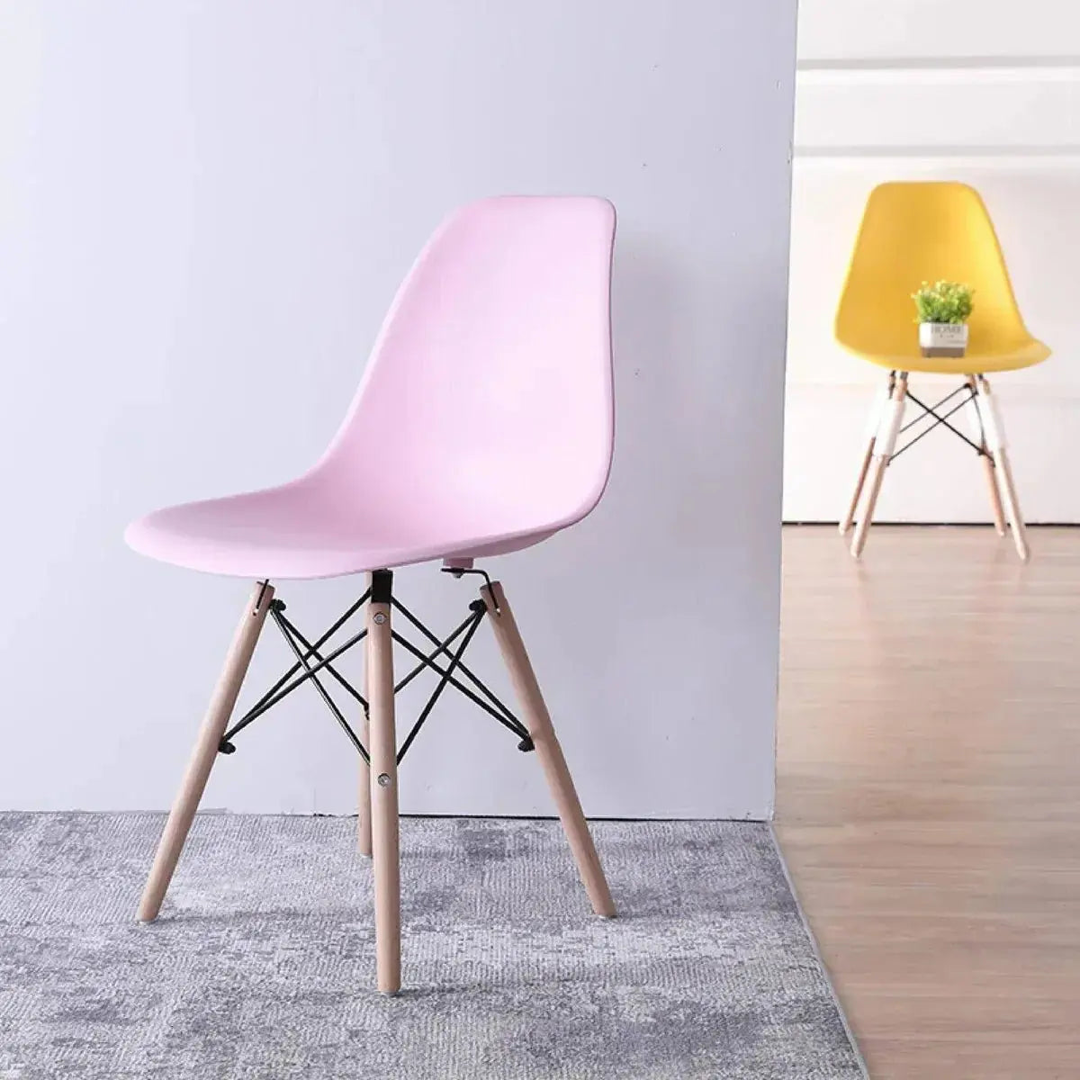 Silla de Comedor Eames Rosado - Patas de Madera - Muebles Dummi