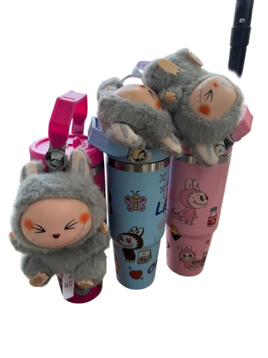 Termo Con Peluche Labubu - Muebles Dummi