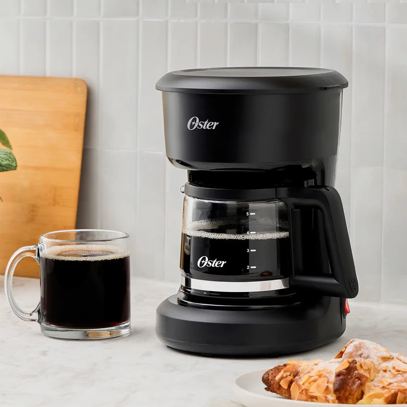 Cafetera 5 Tazas Con Filtro 650 Watts - Oster
